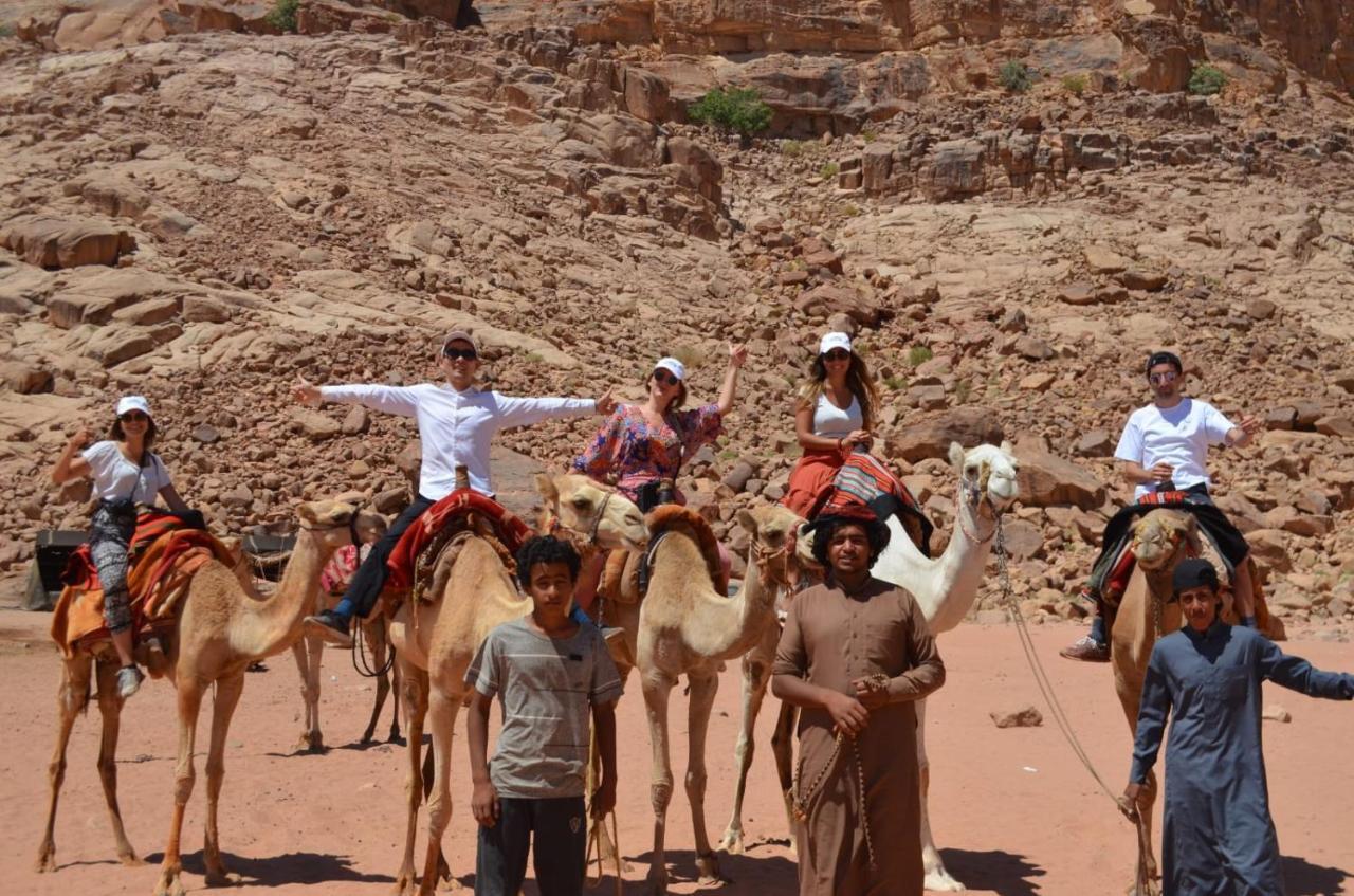 Hotel Stars Life Camp-Tour Wadi Rum Exterior foto