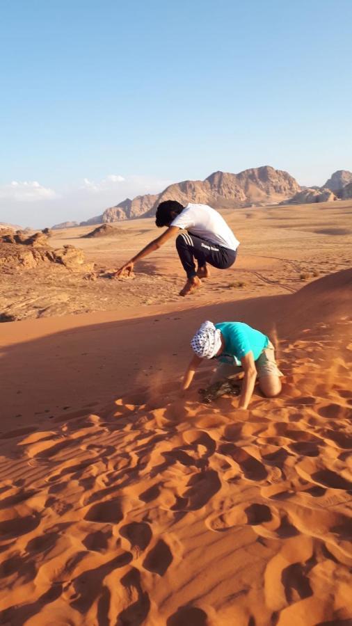 Hotel Stars Life Camp-Tour Wadi Rum Exterior foto