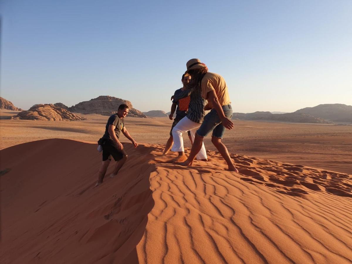 Hotel Stars Life Camp-Tour Wadi Rum Exterior foto